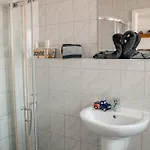 Down Town Motel 3*